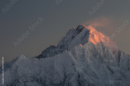 Fototapeta Naklejka Na Ścianę i Meble -  Gerlach, highest peak of Tatra mountains in the winter