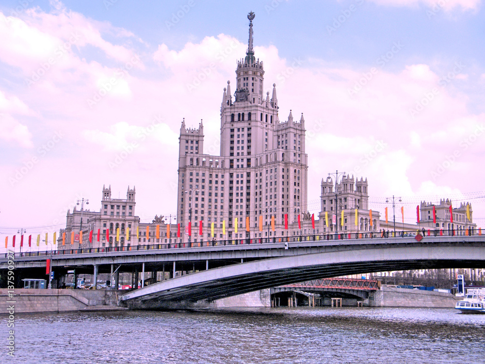 Fototapeta premium Moscow Kotelnicheskaya quay evening May 2011