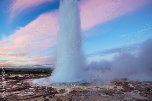 Valokuvatapetti Strokkur geyser eruption in Iceland. Fantastic colors. Beautiful