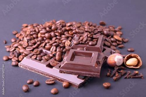 Cioccolato nocciole e caffè  photo