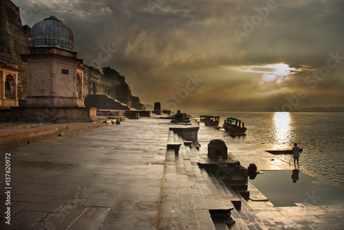 Maheshwar Alba