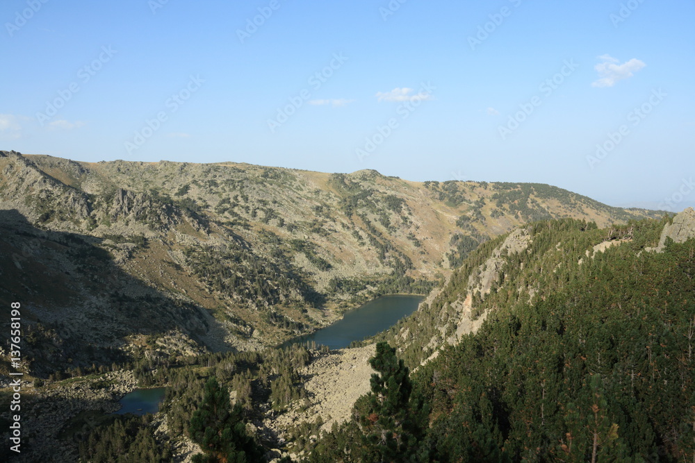 Lac de Nohèdes dans les Pyrénées orientales