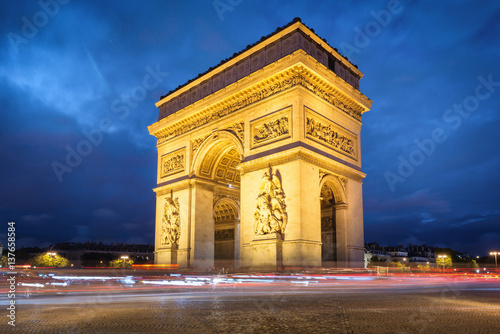 Arc de Triomphe, Paris © tichr