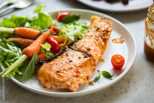 Grilled Salmon with salad