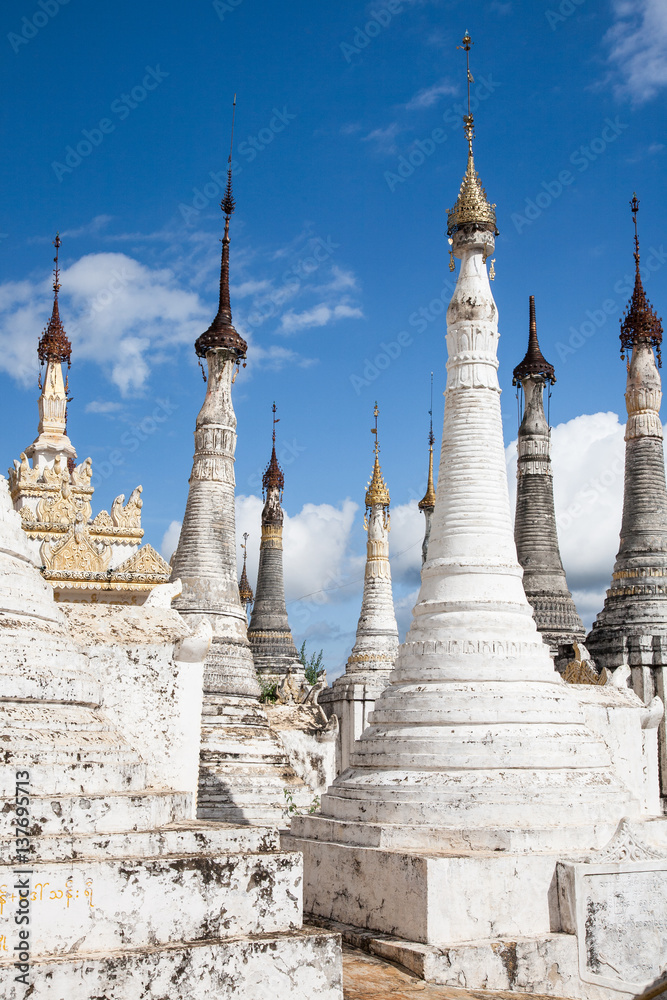 Fototapeta premium White stupas, Inle Lake, Burma