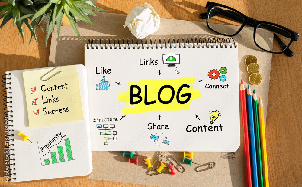 Obraz premium Notebook with Toolls and Notes about Blog