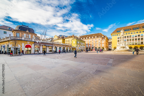 main square in Bolzano © Vivida Photo PC