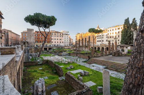 Canvas Print Nobody at Largo di Torre Argentina at sunrise, Rome, Italy