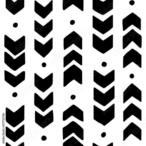 Seamless hand drawn geometr...