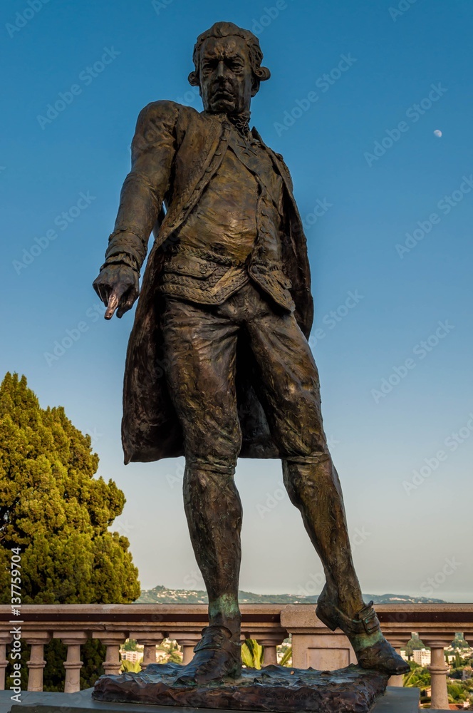 Naklejka premium Statue de l'amiral de Grasse, à Grasse, France.