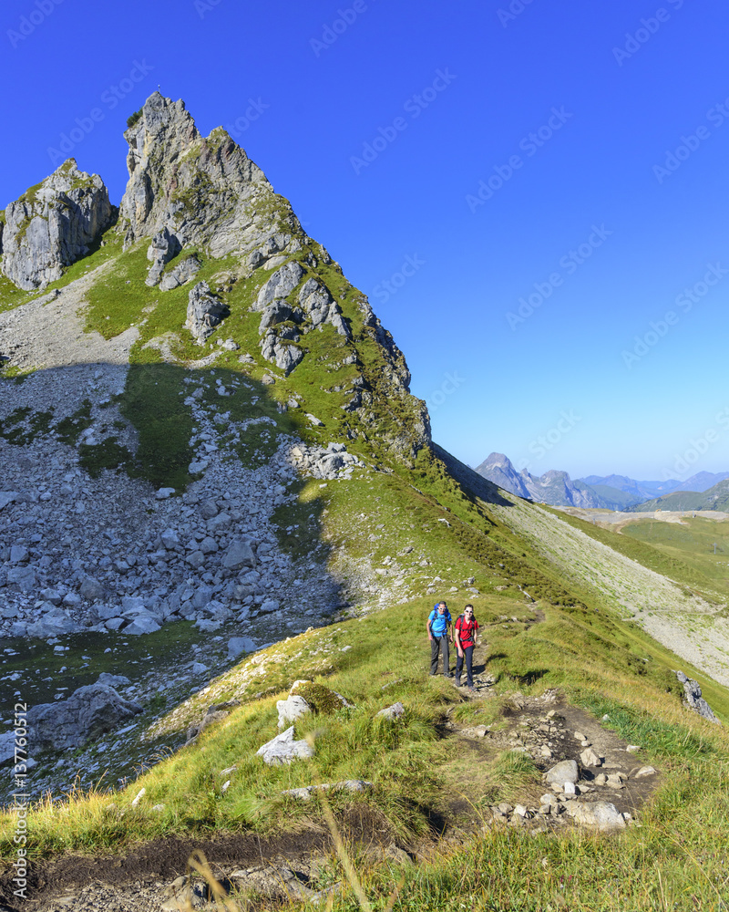 Fototapeta premium Wanderung am Karhorn bei Warth
