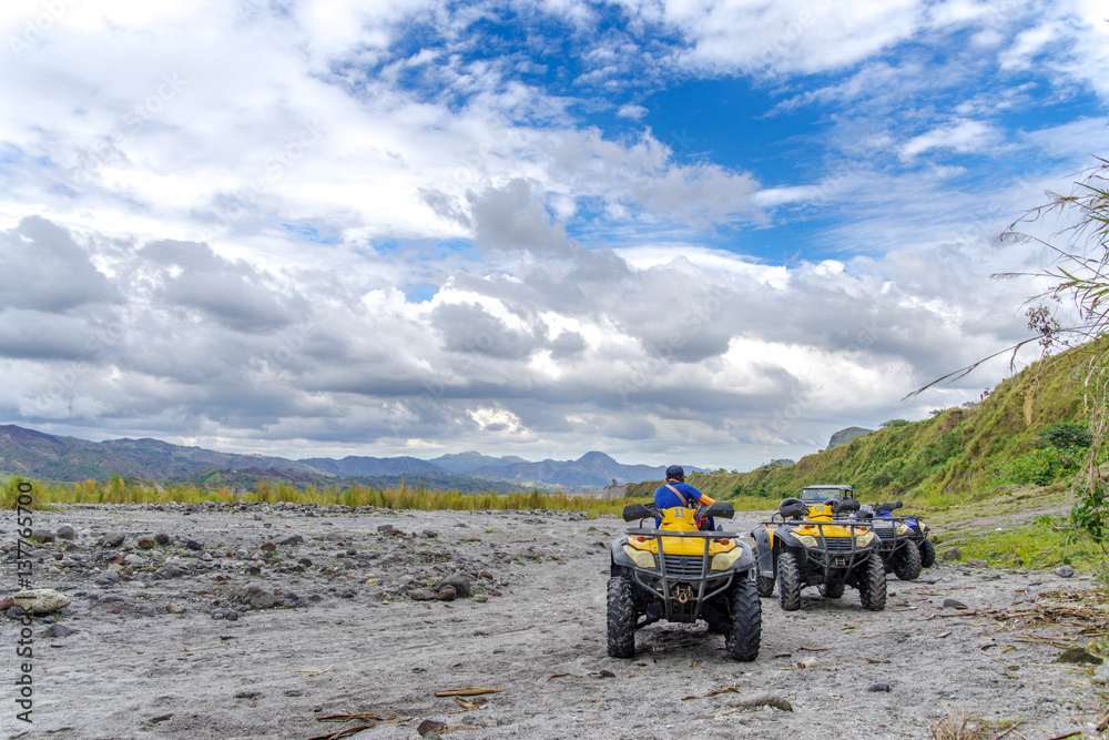 Four-wheel drive tour at Mountain Pinatubo Four-wheel drive tour at Mountain Pinatubo