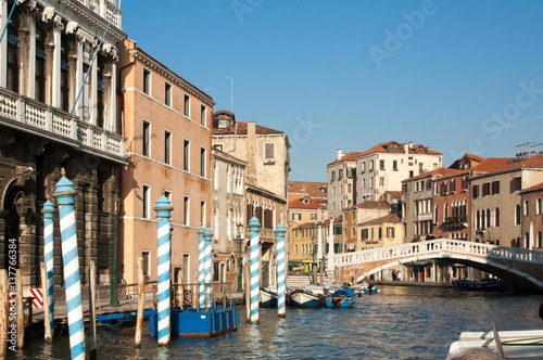 Venedig Kanal mit Brücke © penofoto.de