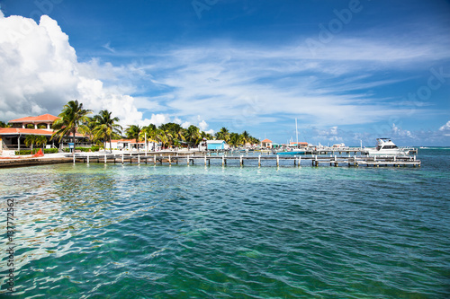 Fotografie Beautiful  caribbean sight with turquoise water in San Pedro, Belize