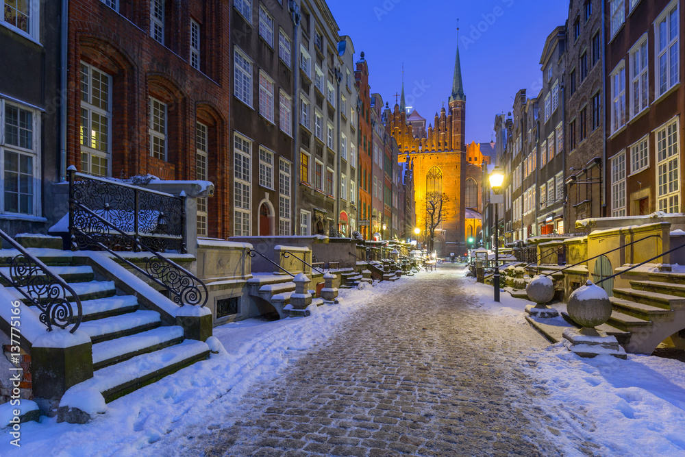 Obraz premium Ulica Mariacka w Gdańsku w śnieżną zimę, Polska