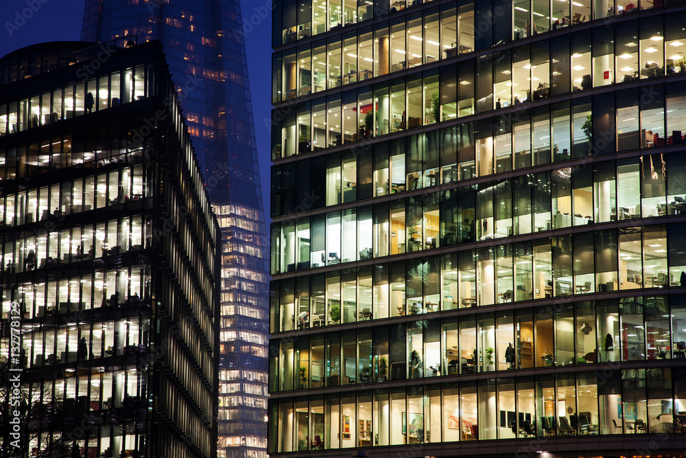 Obraz premium windows of Skyscraper Business Office, Corporate building in London City, England, UK