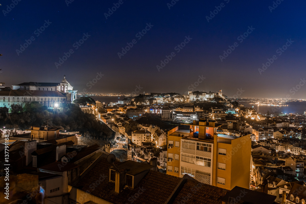 Vista de Lisboa ao anoitecer,Portugal