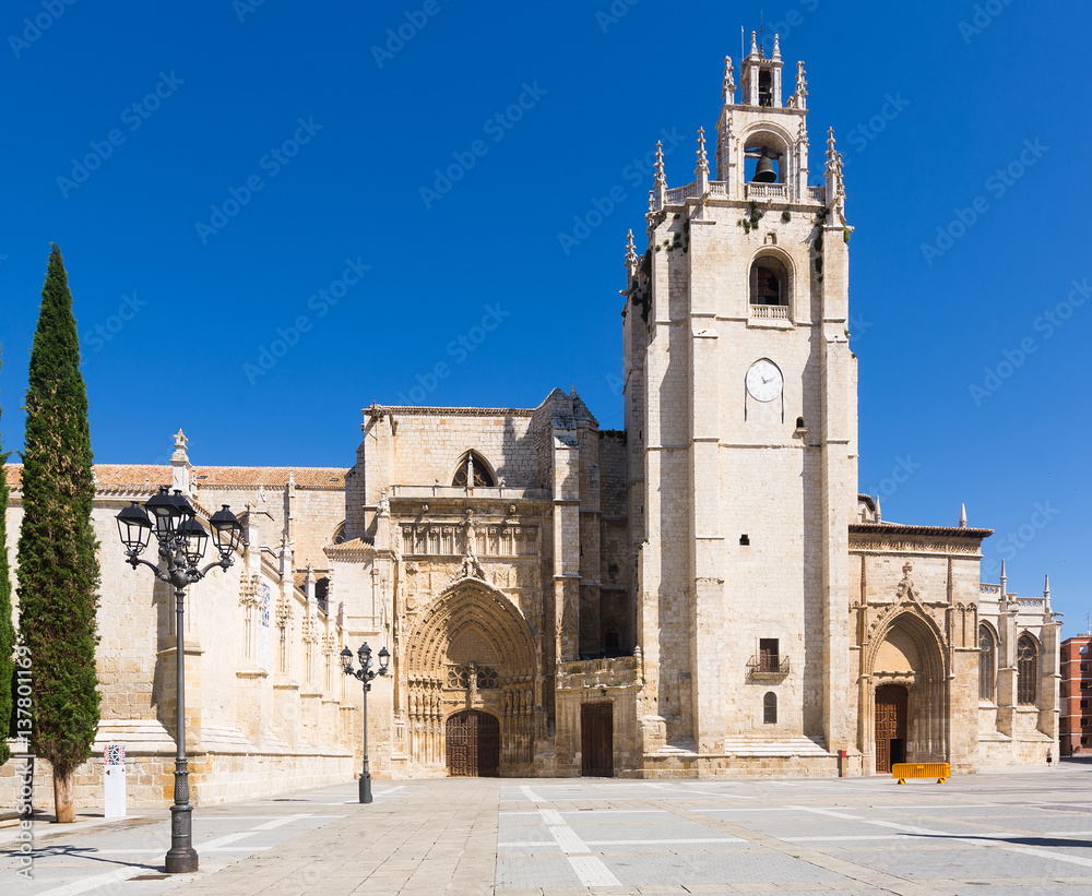 Palencia Cathedral