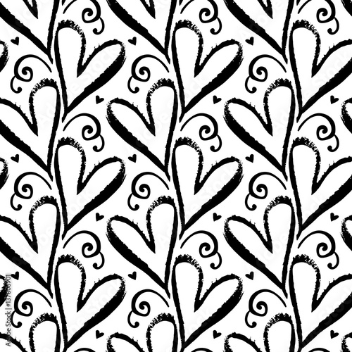 Pattern with hand drawn hearts © Daria Rosen