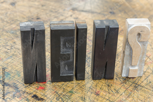 Wort Nein aus Holzbuchstaben