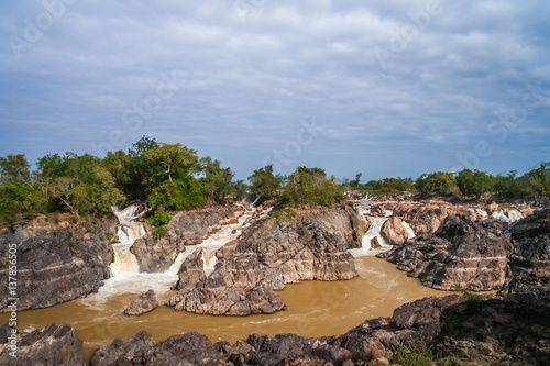 Don Khon waterfall on the Mekong river © Pav-Pro Photography 