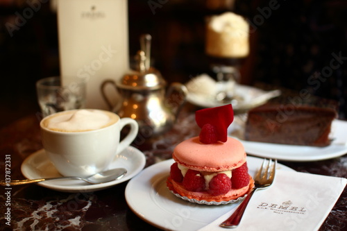 Photography Cafe DEMEL Macaroon