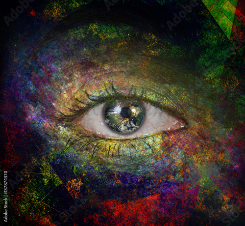 Obraz na plátne The eye  contains earth   Some elements provided courtesy of NASA