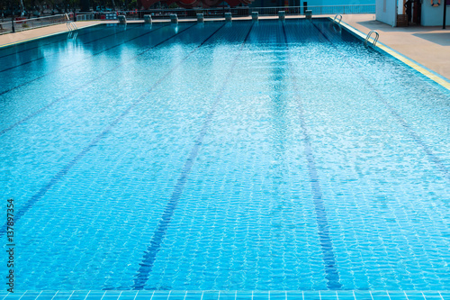 swimming pool plunge pool