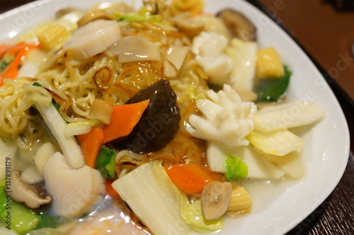 麺類　焼きそば　海鮮あんかけ　