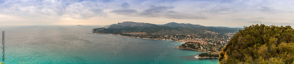 Panorama de Cassis depuis le Cap Canaille, Bouches-du-Rhône, Provence, France