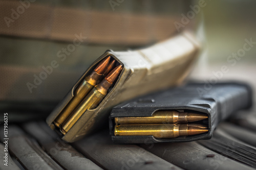 Fotobehang assault rifle bullet