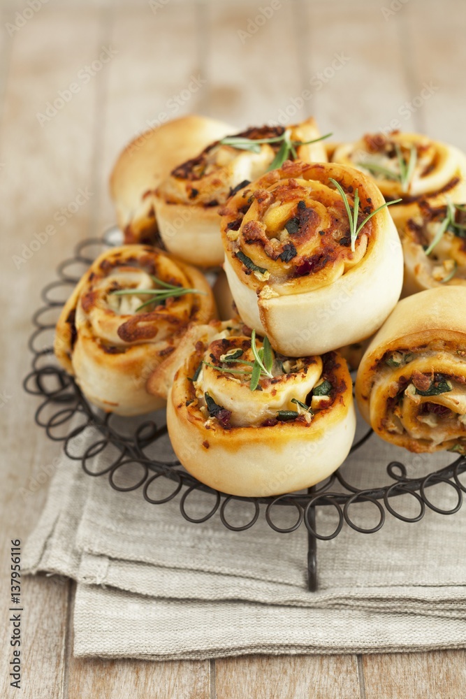 Savoury buns with dried tomato pesto and courgettes Savoury buns with dried tomato pesto and courgettes
