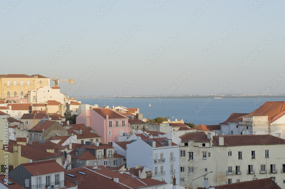 Views of the houses of Lisbon