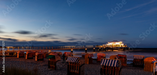 Es wird Nacht am Teehaus
