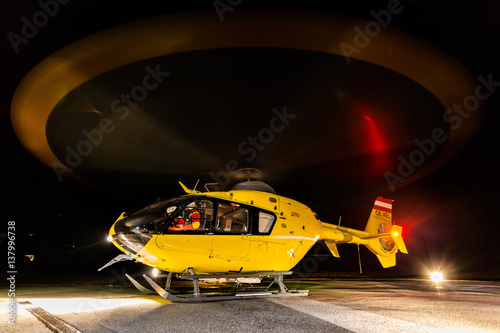 Training with NVG (Night Vison Googles)