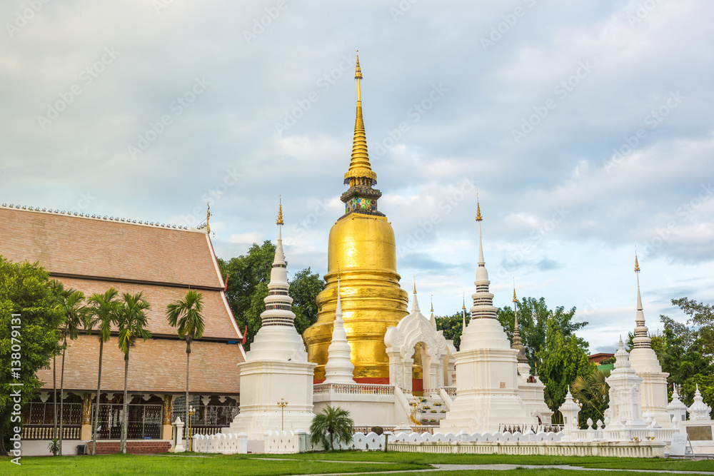 Naklejka premium Wat Suan Dok is a Buddhist temple (Wat) in Chiang Mai, Thailand.