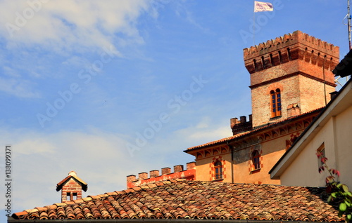 Castello di Barolo - Schloss von Barolo photo