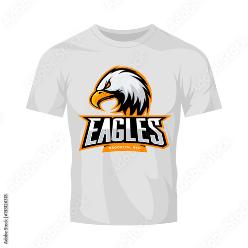 Furious eagle sport vector logo concept isolated on white t-shirt mockup. Modern web infographic New York Brooklyn team pictogram.
Premium quality wild bird t-shirt tee print illustration.