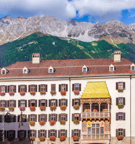 Goldenes Dachl in Innsbruck aus dem 15. Jahrhundert photo