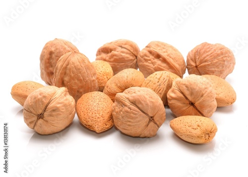  mixed whole nuts