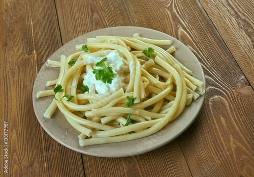 macaroni with mozzarella cheese