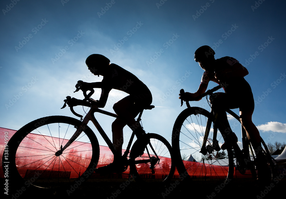 Fototapeta premium Radsport Zweikampf