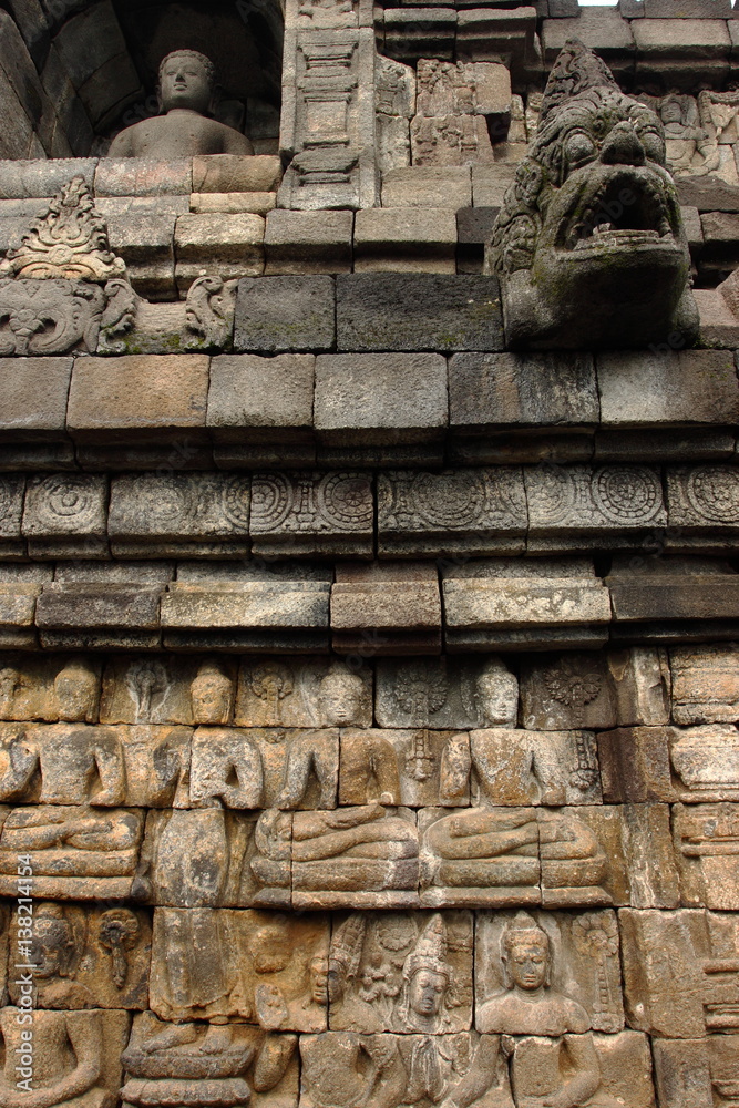 Buddha statue in stupa, Borobudur, near Yogyakarta/ Buddha statue in stupa, Borobudur, near Yogyakarta/