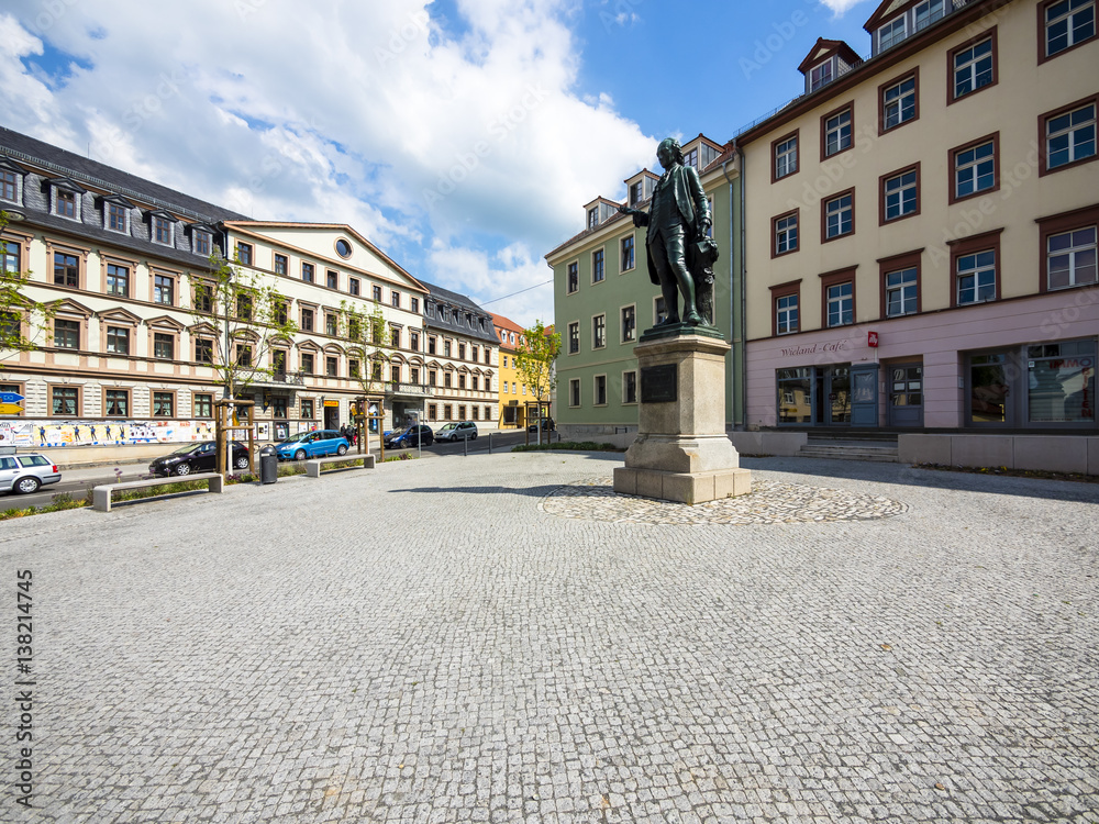 Denkmal von Christoph Martin Wieland, Deutscher Dichter,  Wielandplatz,  Altstadt von Weimar, Weimar, Thüringen, Deutschland