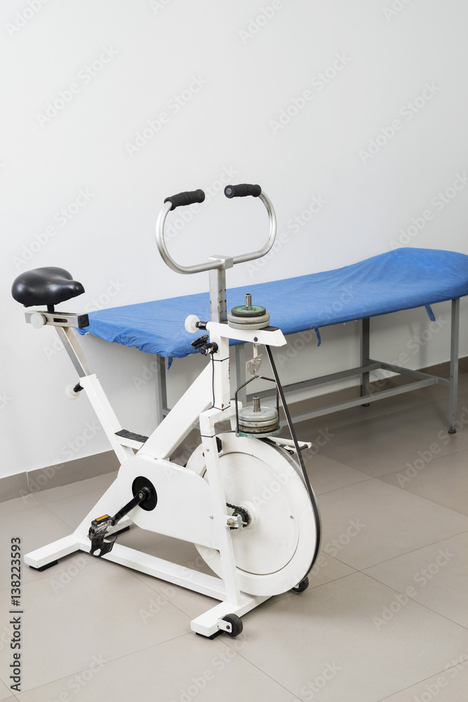 Obraz premium Exercise Bike And Bed In Hospital