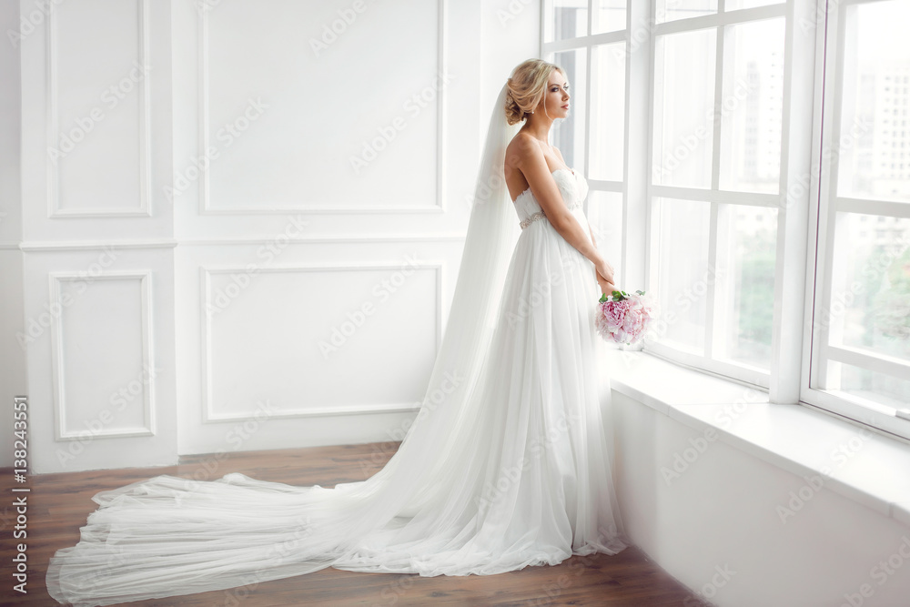 Gourgeous bride studio interior photo Gourgeous bride studio interior photo