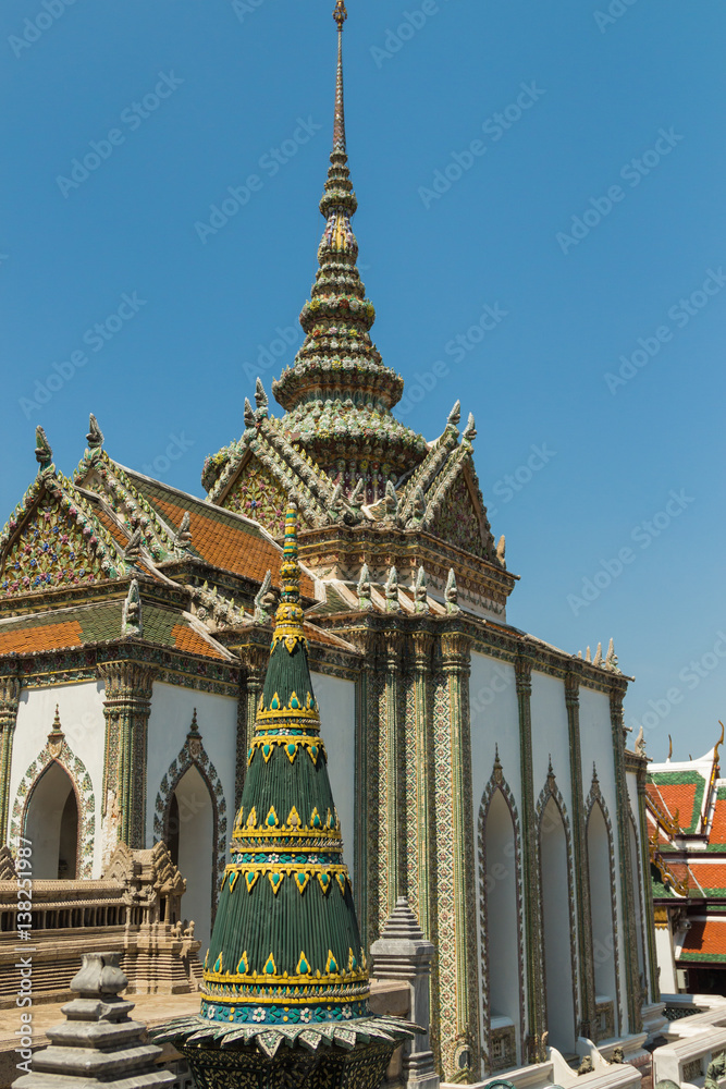 Obraz premium Phra Sawet Kudakhan at the Temple of the Emerald Buddha (Wat Phra Kaew), Grand Palace complex, Bangkok, Thailand