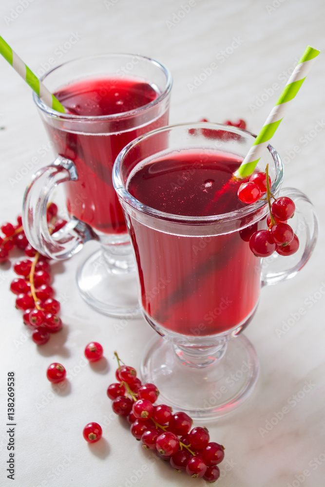 Two cup of red currant aerated lemonade Two cup of red currant aerated lemonade