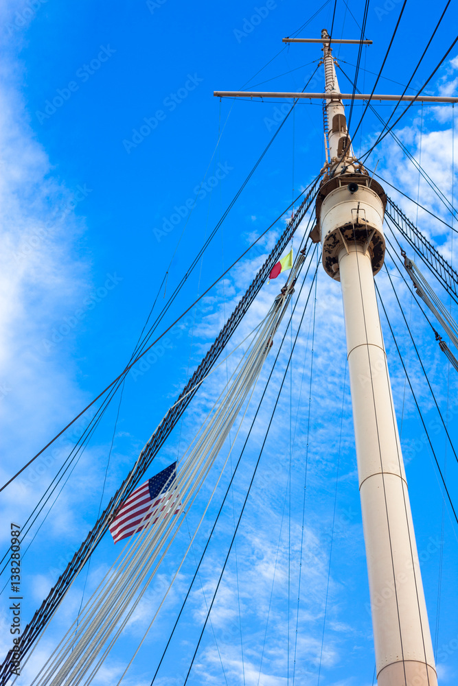 Obraz premium mast, sky, bridge, pole, ship, cable