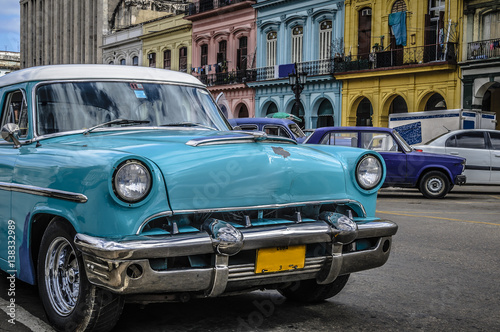 Havanna, Kuba / Reiseziel, alte Autos in der Altstadt von Havanna, Kuba. © ub-foto